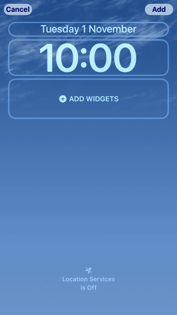 To customise the way the lock screen date is displayed, press the date widget and follow the instructions on the screen to select the required widget display mode.