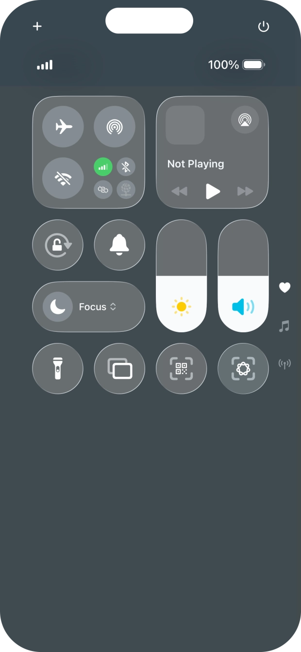 Press the visual intelligence icon to activate visual intelligence. Press the visual intelligence icon to activate visual intelligence.