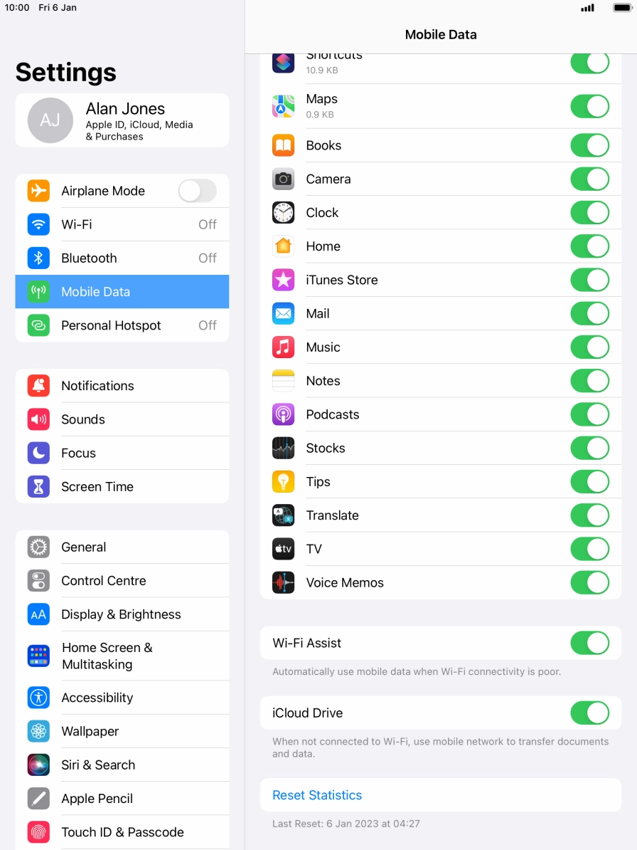 Press the indicator next to 'Wi-Fi Assist' to turn the function on or off. Press the indicator next to 'Wi-Fi Assist' to turn the function on or off.