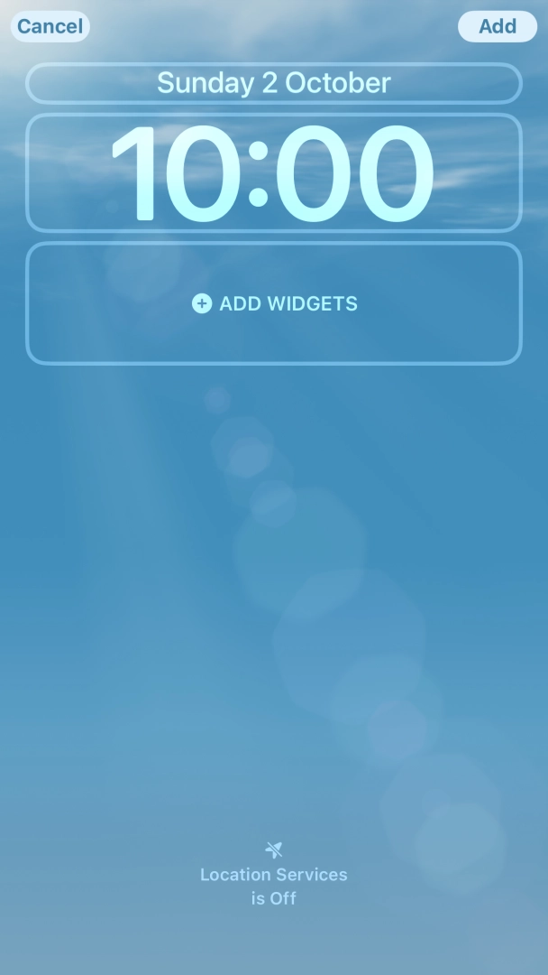 To customise the way the lock screen date is displayed, press the date widget and follow the instructions on the screen to select the required widget display mode.