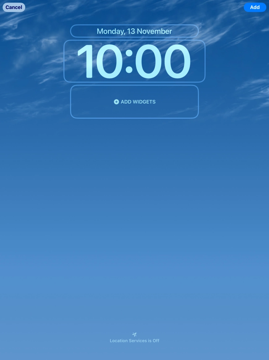 To customise the way the lock screen date is displayed, press the date widget and follow the instructions on the screen to select the required widget display mode. To customise the way the lock screen date is displayed, press the date widget and follow the instructions on the screen to select the required widget display mode.