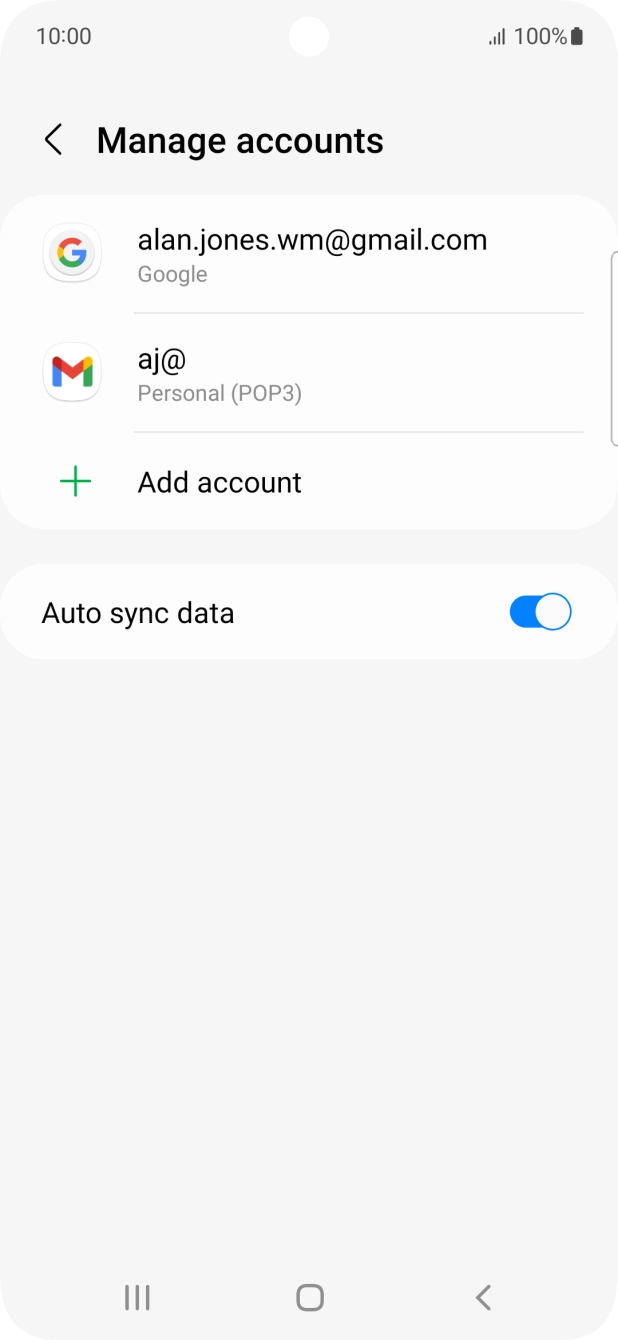 Press the indicator next to 'Auto sync data' to turn the function on or off.