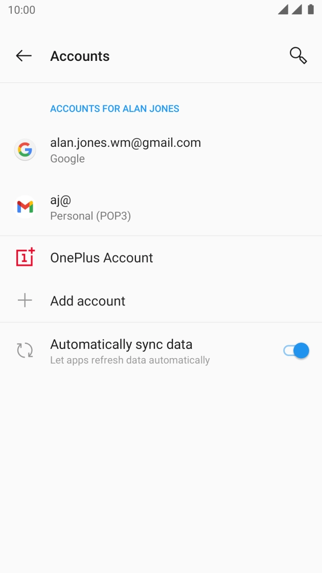 Press the indicator next to 'Automatically sync data' to turn the function on or off.