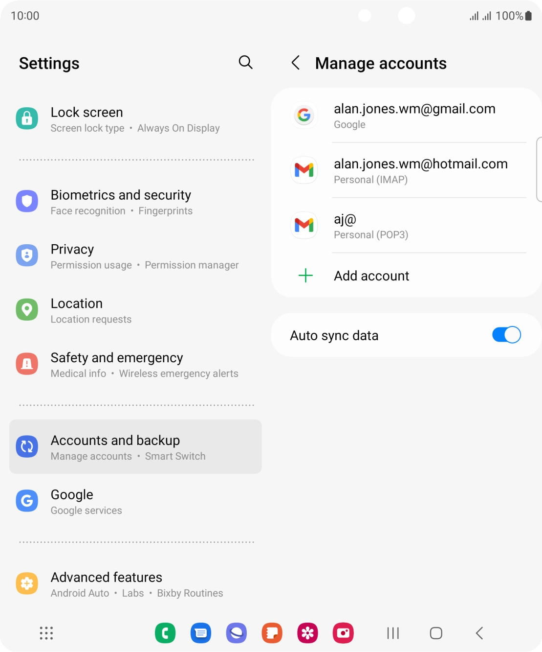 Press the indicator next to 'Auto sync data' to turn the function on or off. Press the indicator next to 'Auto sync data' to turn the function on or off.