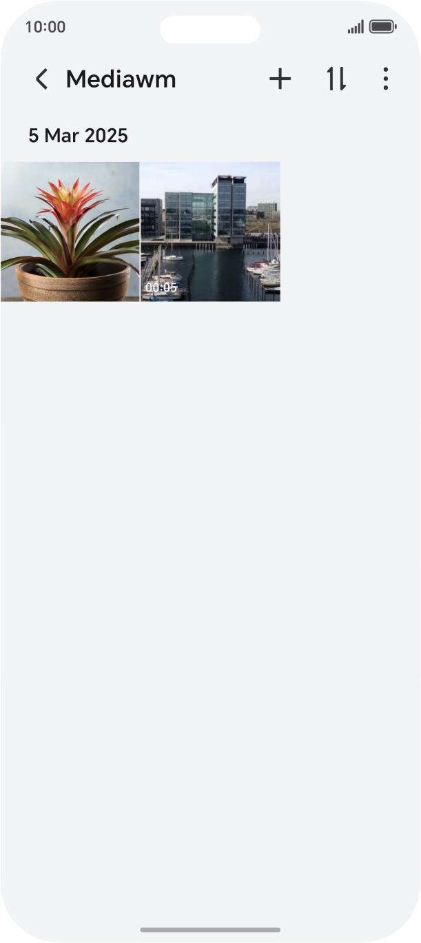 Open the application or screen you wish to record.