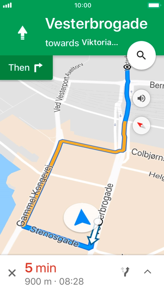 The travel information at the bottom of the screen shows your travel time, estimated time of arrival and distance to destination.
