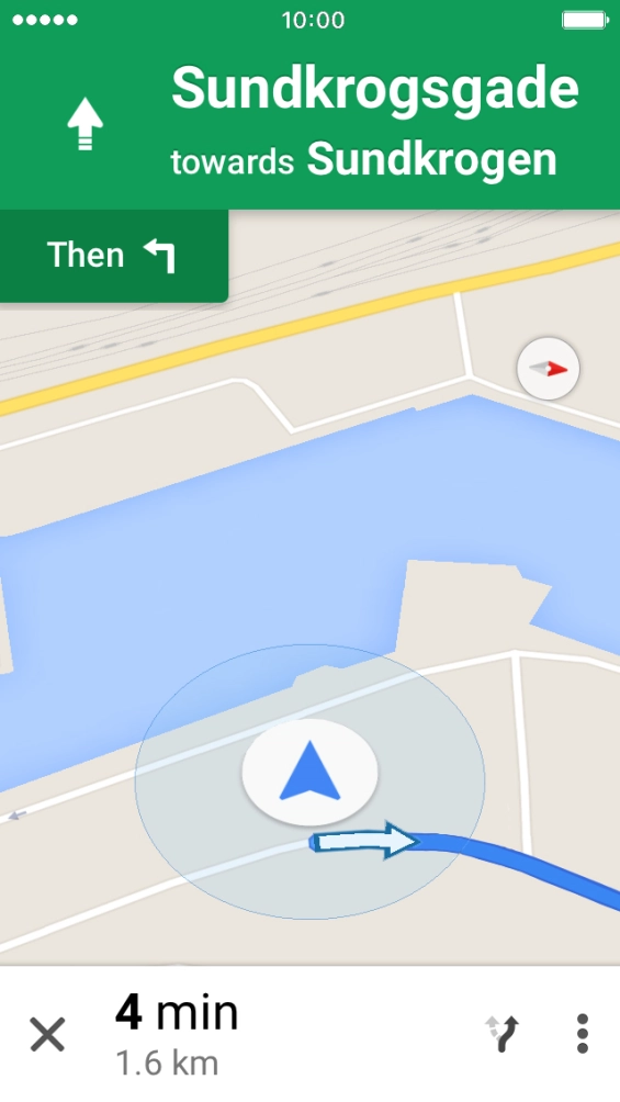 The travel information at the bottom of the screen shows your estimated time of arrival and distance to destination. The travel information at the bottom of the screen shows your estimated time of arrival and distance to destination.