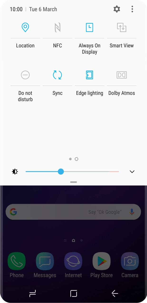 Press the NFC icon to turn the function on or off.