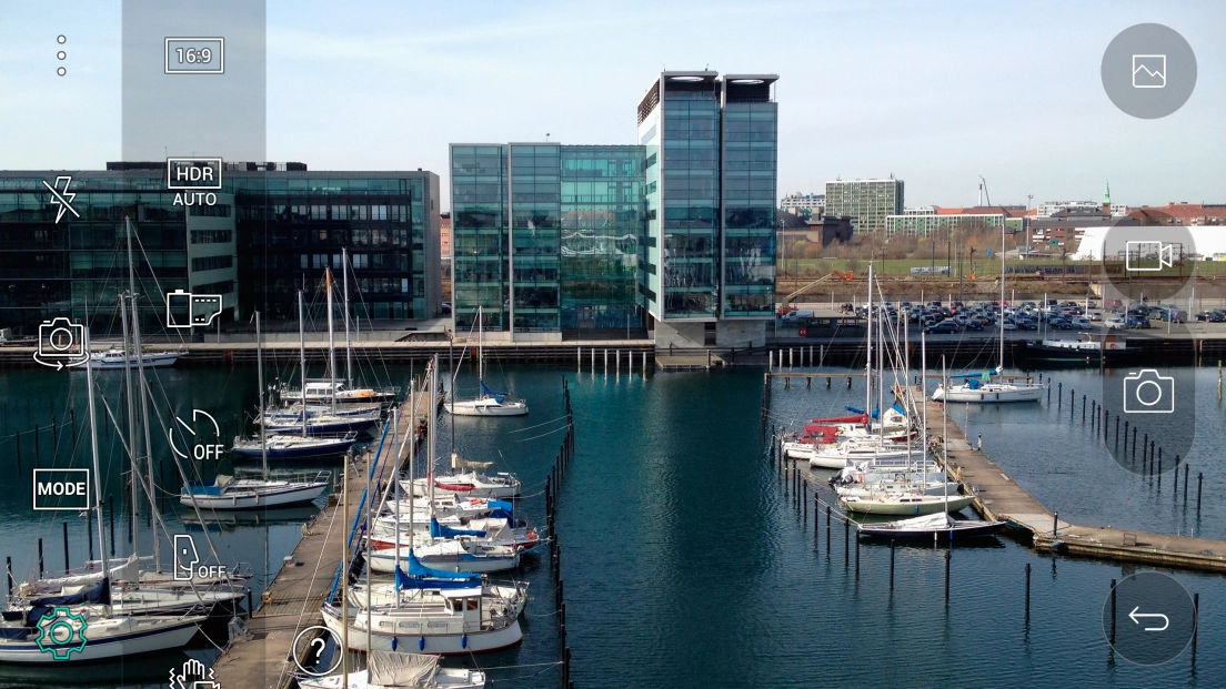 Press the HDR icon to turn the setting on or off.