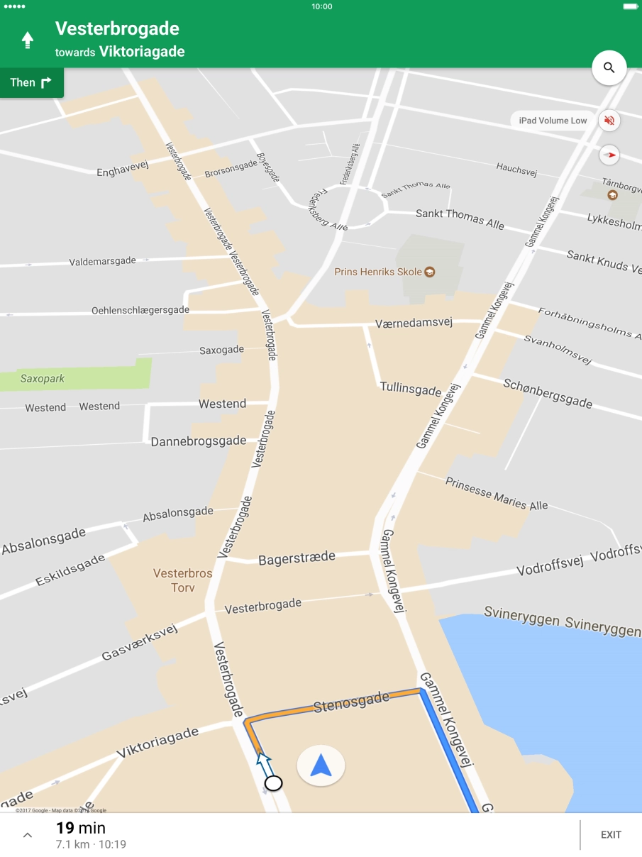 The travel information at the bottom of the screen shows your travel time, estimated time of arrival and distance to destination.