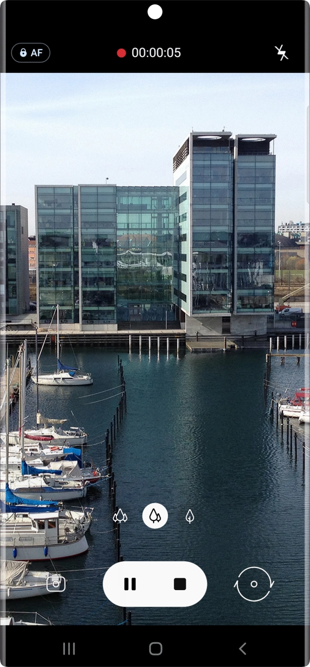 Press the stop icon to stop recording.