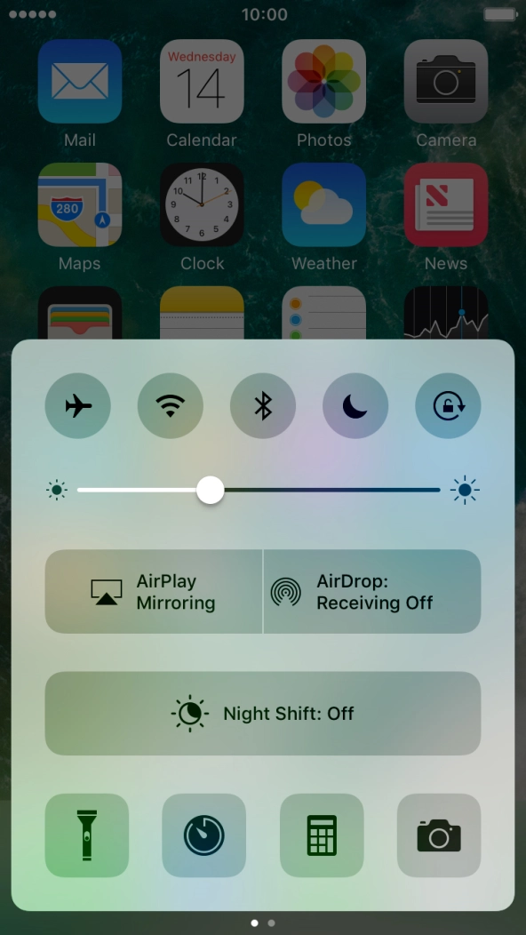 Press the Bluetooth icon to turn the function on or off.