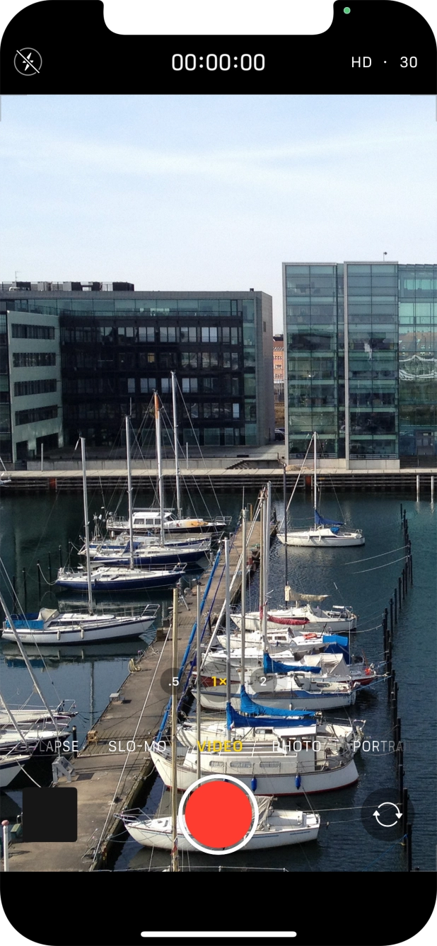 Press the video light icon to turn the function on or off.