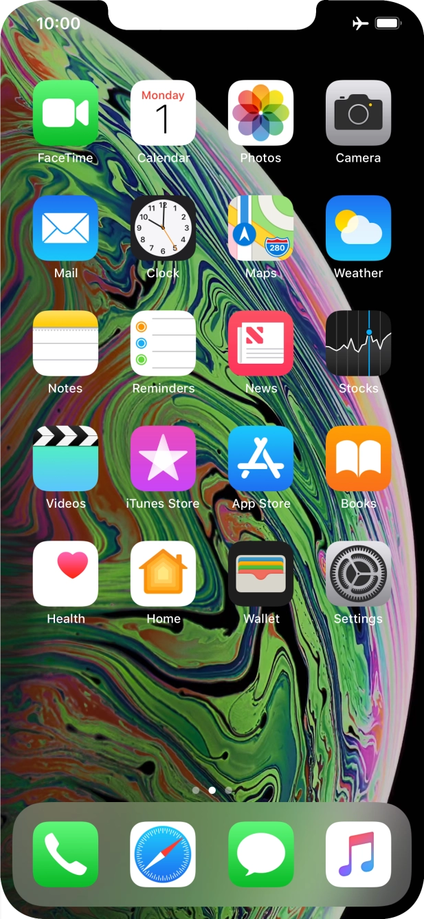 The flight mode icon shows that flight mode is turned on.