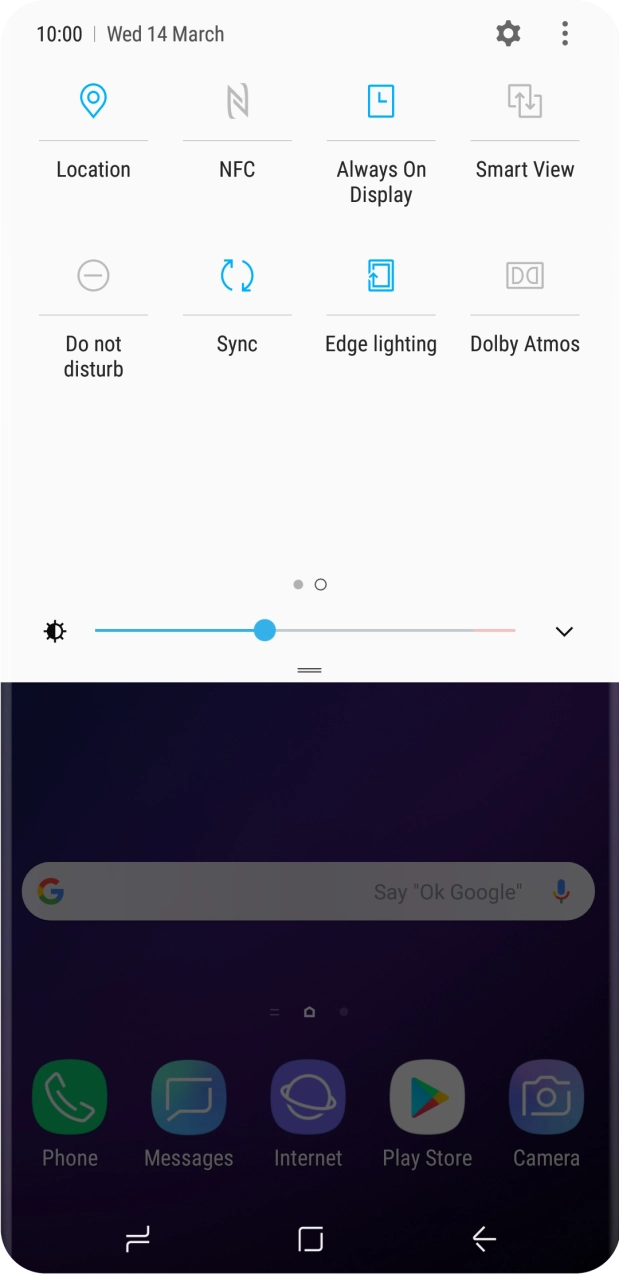 Press the NFC icon to turn the function on or off.