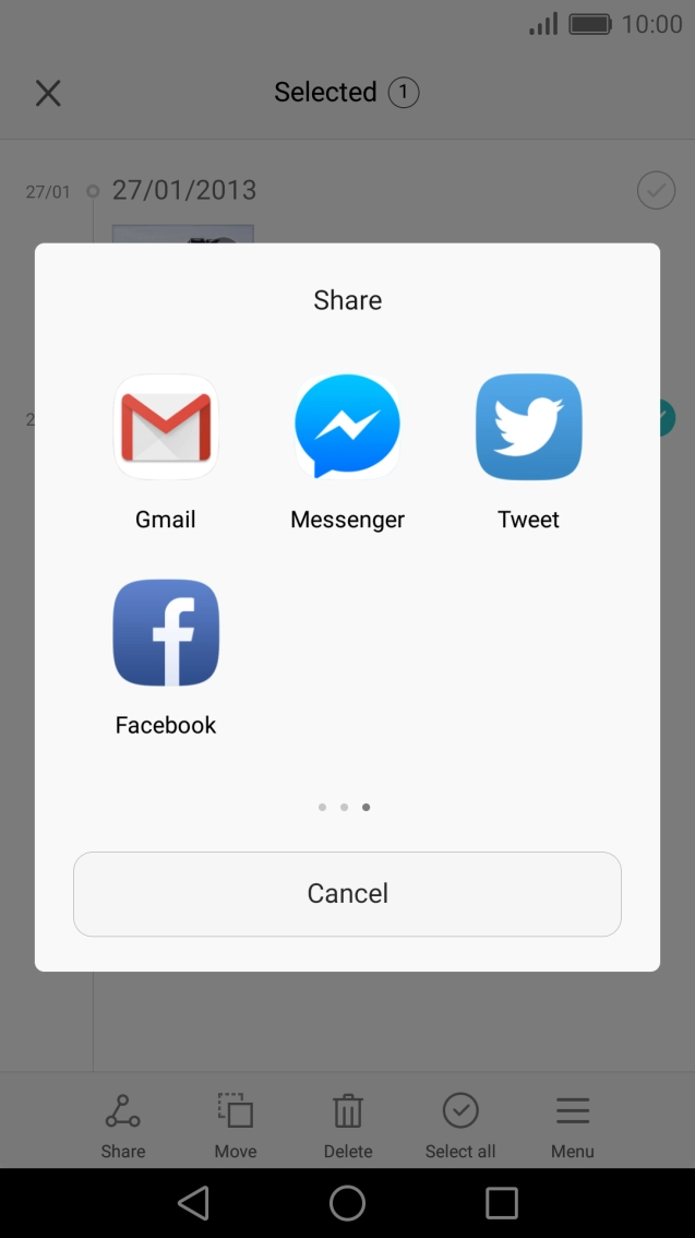 Press the required social network. Follow the instructions on the screen to key in text and upload the picture or video clip to the selected social network.