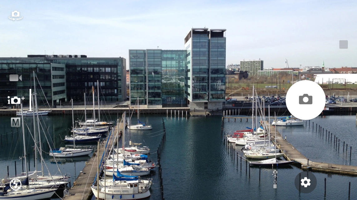 Press the flash icon.