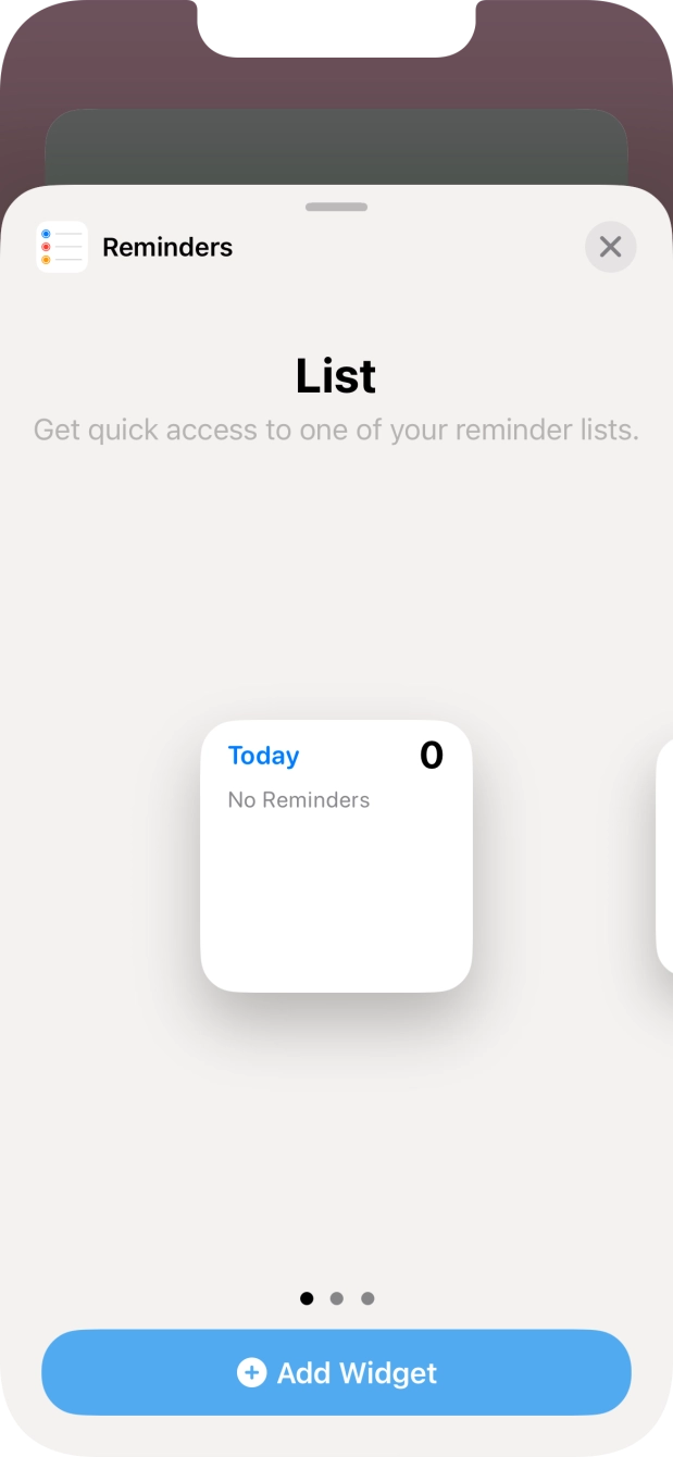 Slide your finger right or left on the screen to select the required widget size.