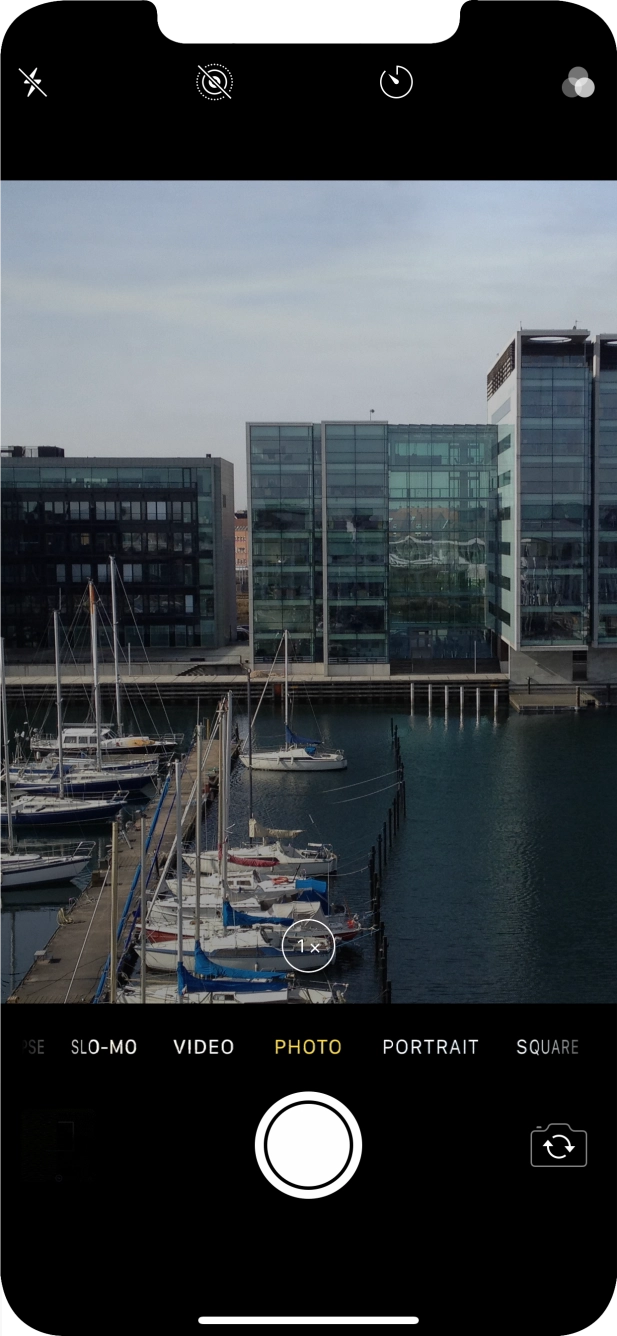 Press the flash icon.