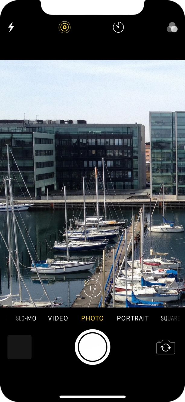 Press the flash icon.