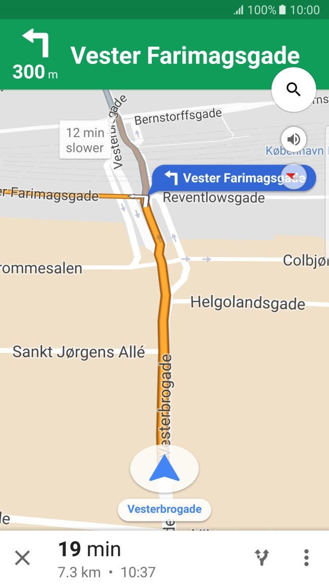The travel information at the bottom of the screen shows your travel time, estimated time of arrival and distance to destination.