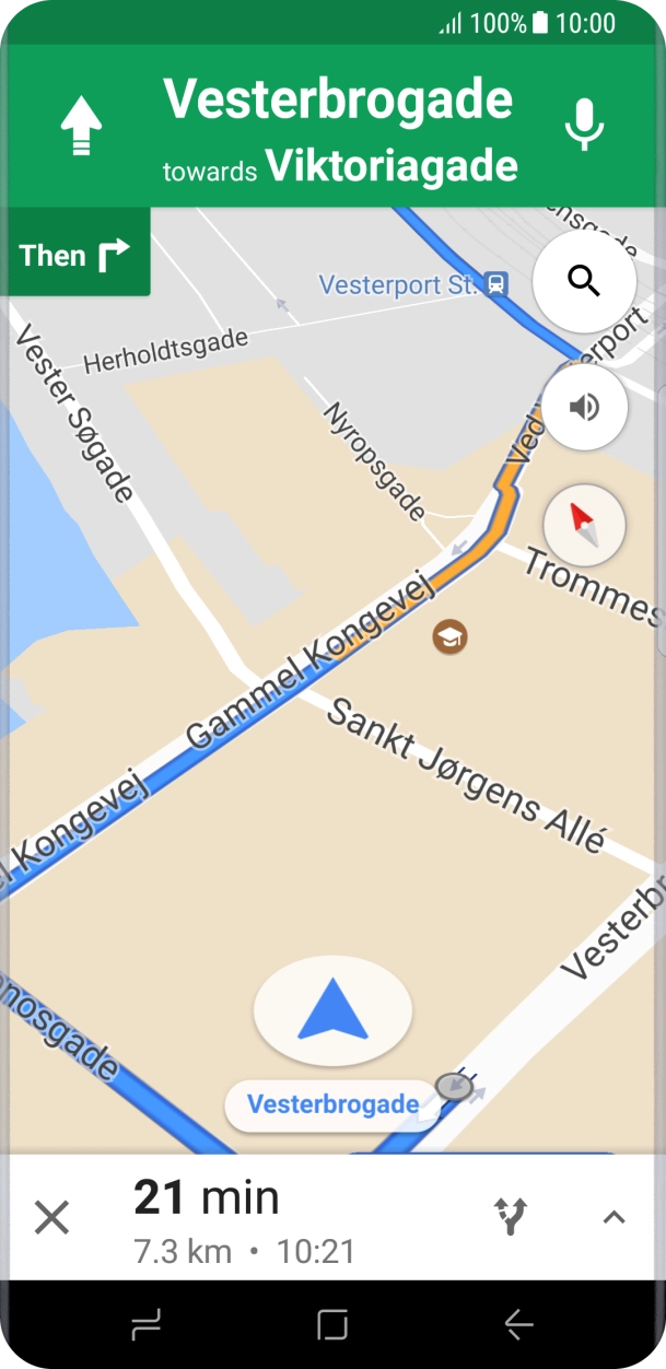 The travel information at the bottom of the screen shows your travel time, estimated time of arrival and distance to destination.