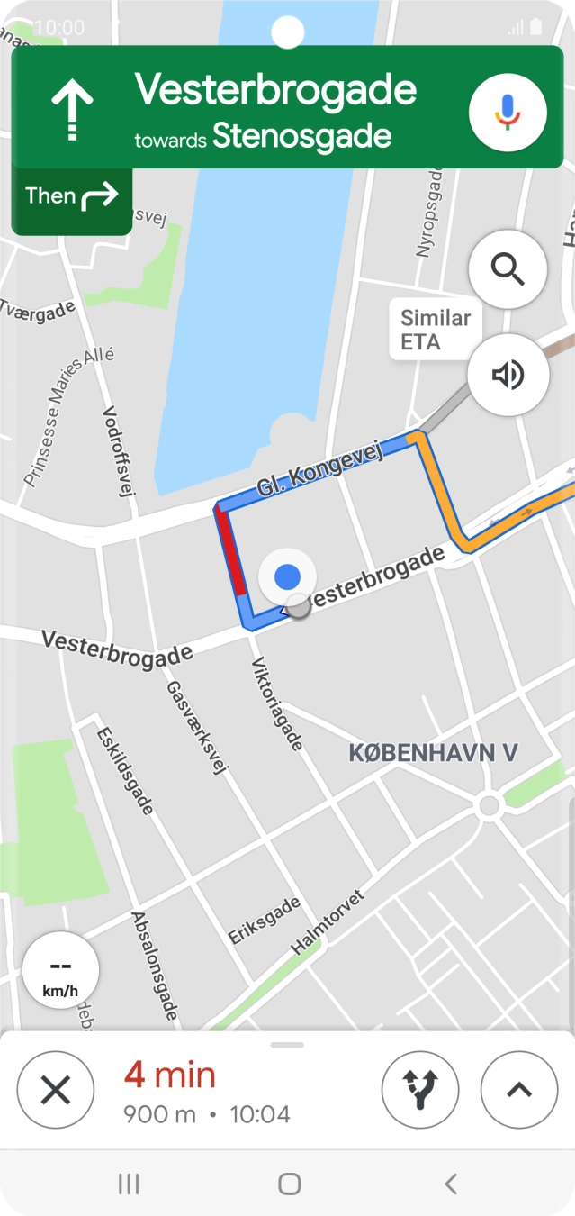 The travel information at the bottom of the screen shows your travel time, estimated time of arrival and distance to destination.