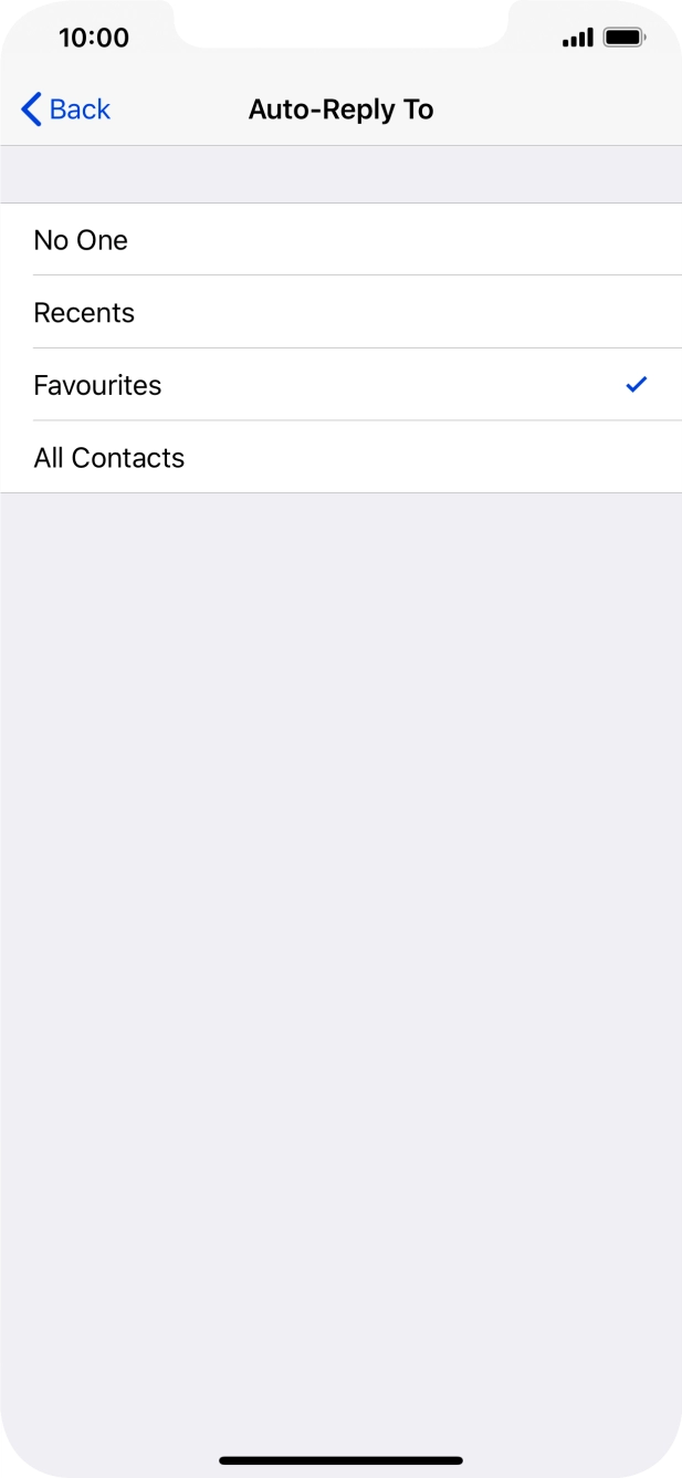 Press the required setting to select which contacts should automatically be notified that Do Not Disturb While Driving is turned on.
