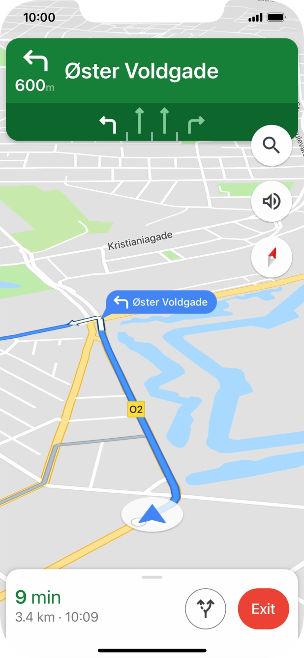 The travel information at the bottom of the screen shows your travel time, estimated time of arrival and distance to destination. The travel information at the bottom of the screen shows your travel time, estimated time of arrival and distance to destination.