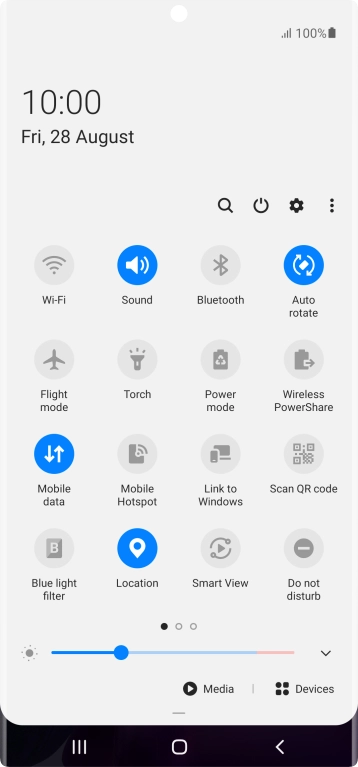 Press the flight mode icon to turn the function on or off. Press the flight mode icon to turn the function on or off.