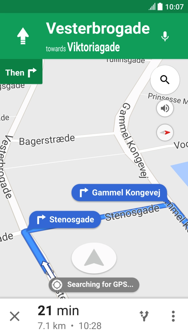 The travel information at the bottom of the screen shows your travel time, estimated time of arrival and distance to destination.