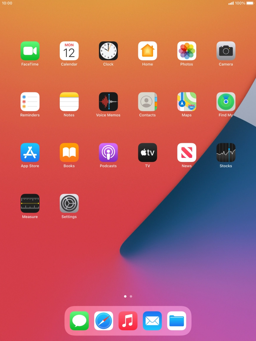 Slide your finger slowly upwards starting from the bottom of the screen until the list of running applications is displayed.