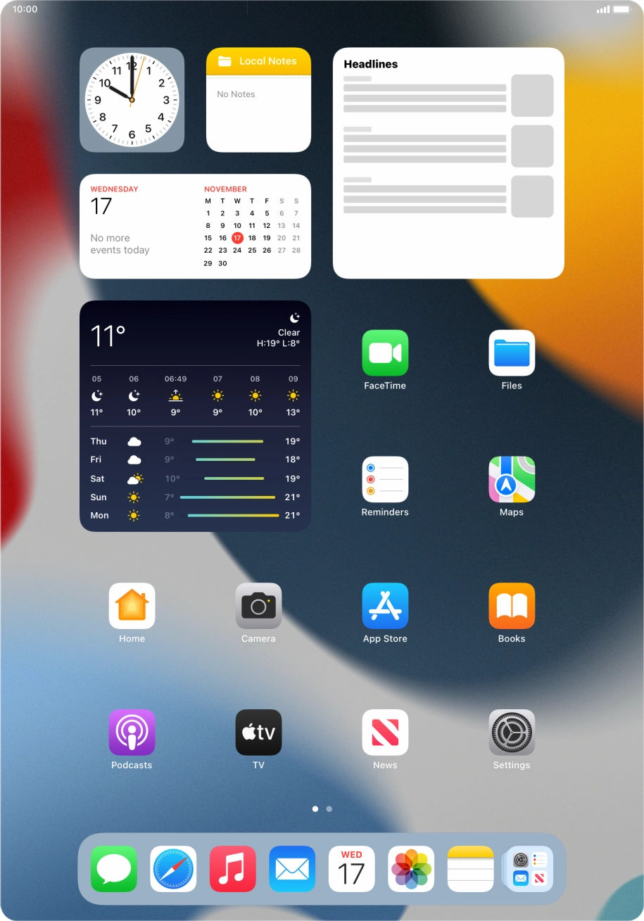 Slide your finger slowly upwards starting from the bottom of the screen until the list of running applications is displayed.