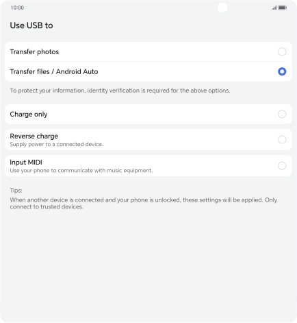 Press Transfer files / Android Auto.