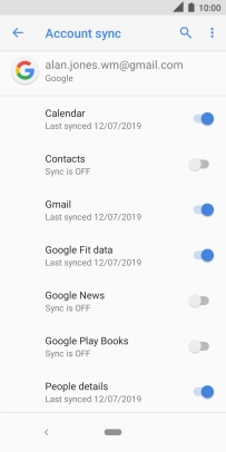 Press the indicator next to 'Contacts' to copy contacts.
