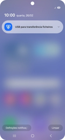 Prima a lista suspensa.