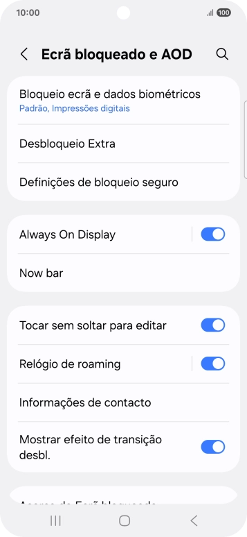 Prima Bloqueio ecrã e dados biométricos e introduza o código adicional de bloqueio do telefone que criou anteriormente.