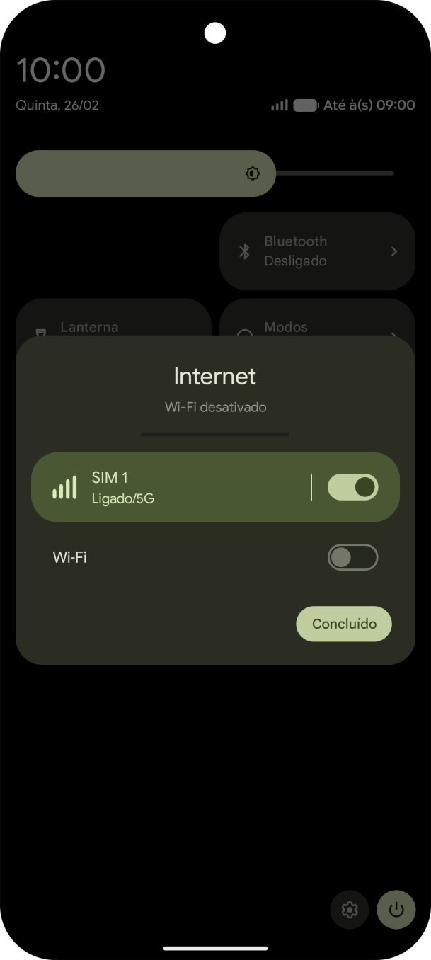 Prima o indicador junto ao ícone de dados móveis para ativar ou desativar a função.