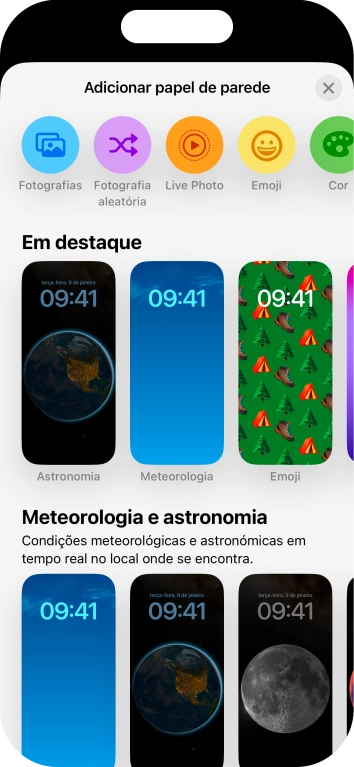 Prima a categoria pretendida e siga as indicações no ecrã para escolher a imagem de fundo pretendida.