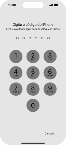 Utilize o código de bloqueio de telefone que criou. A app já não está bloqueada.