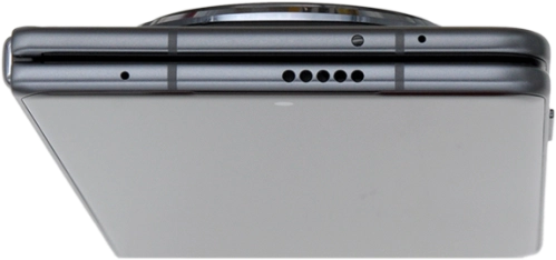 Image 5: HONOR Magic V3 - Black in Black Top