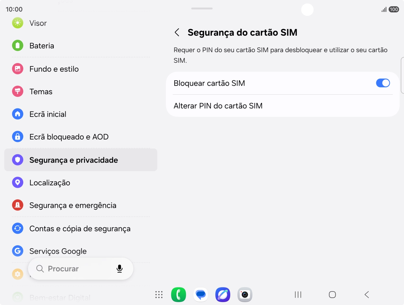 Prima o indicador junto a 