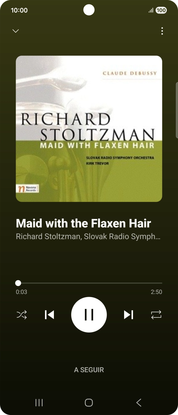 Prima a seta para a direita para ir para o ficheiro de música seguinte.