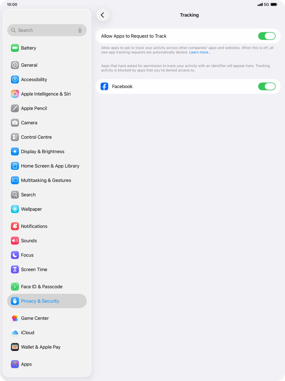 Press the indicator next to 'Allow Apps to Request to Track' to turn the function on or off.
