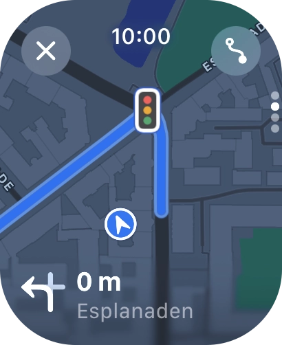 Siga as indicações no ecrã para chegar ao destino pretendido.