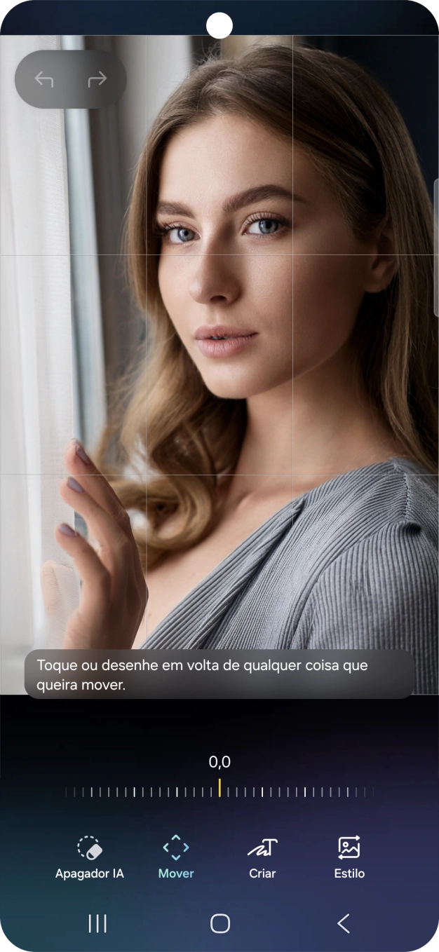 Para mover objetos na sua imagem, prima Mover e siga as indicações no ecrã, para utilizar a função.