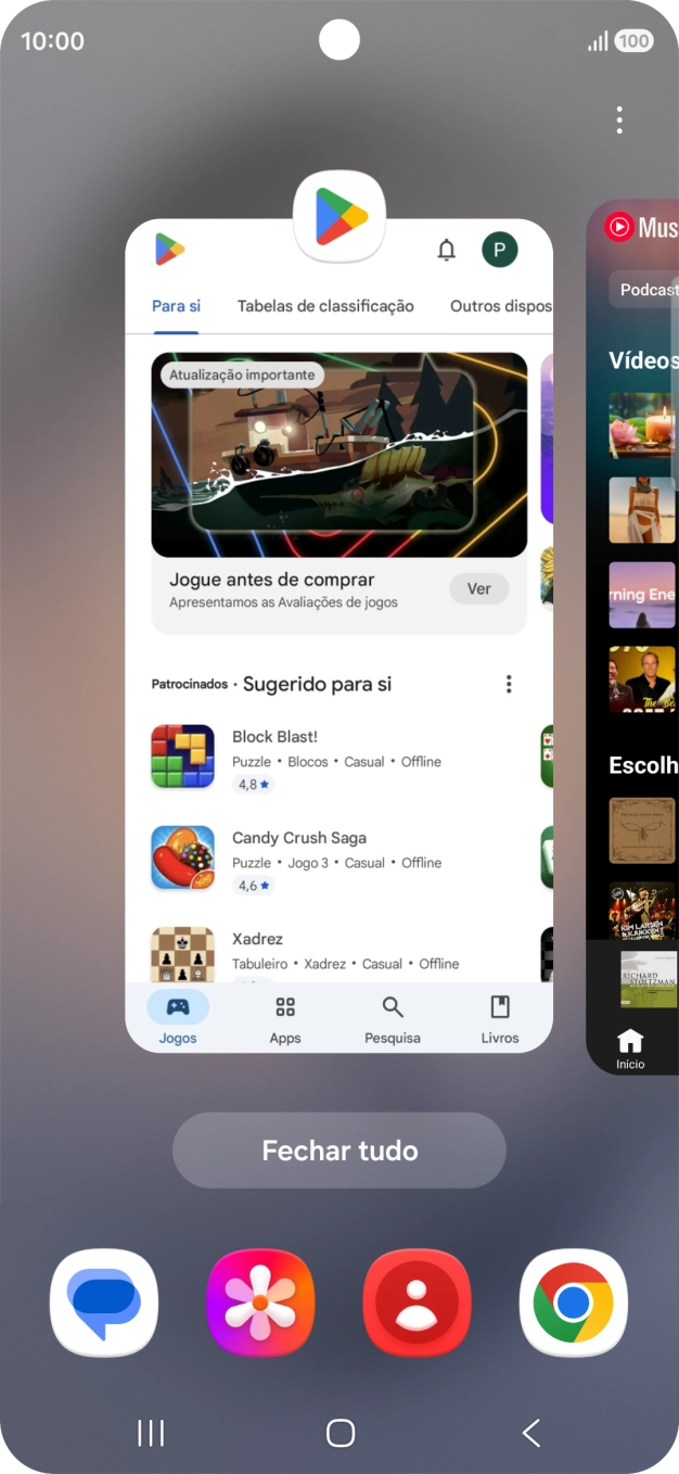 Para terminar uma aplicação em curso, deslize o dedo para cima na aplicação pretendida.