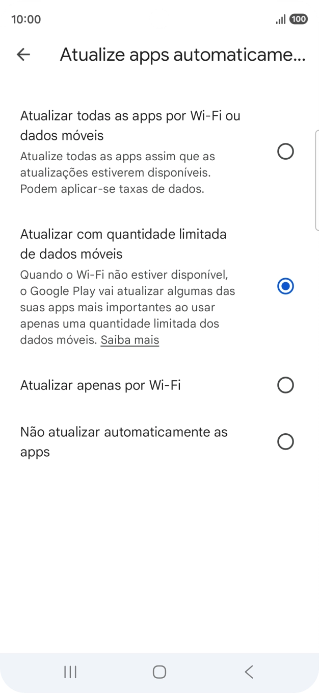 Para ativar a atualização automática de apps via redes móveis, prima Atualizar todas as apps por Wi-Fi ou dados móveis.