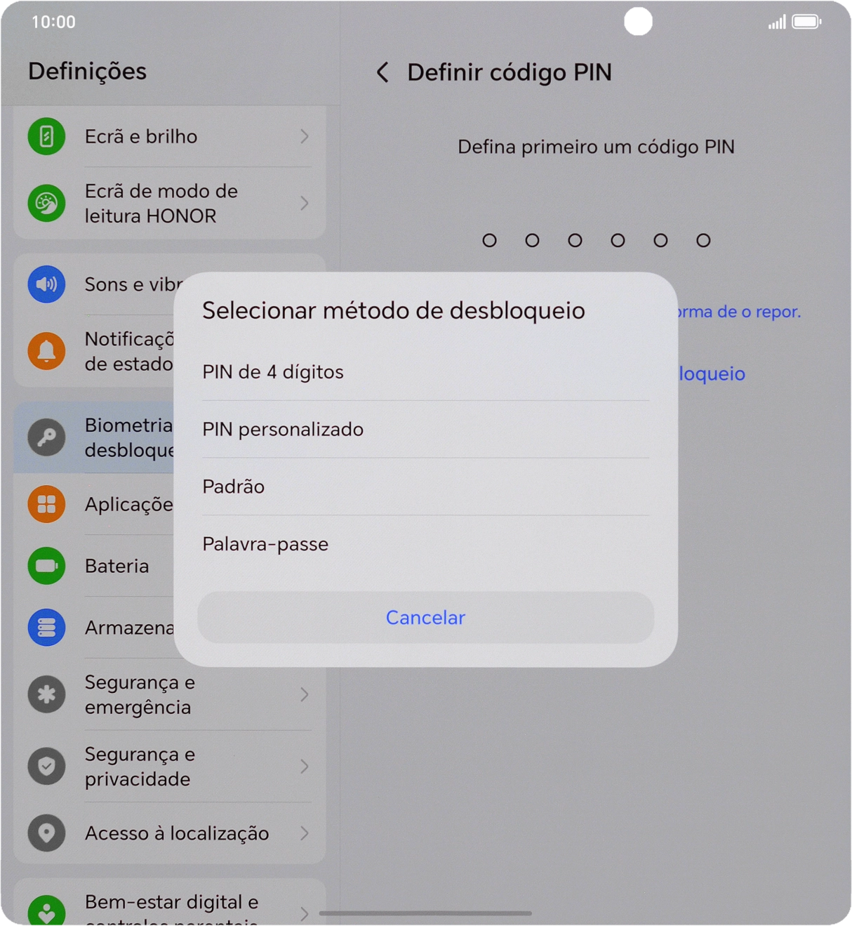 Prima o código de bloqueio do telefone pretendido e siga as indicações no ecrã para estabelecer um código de bloqueio adicional.