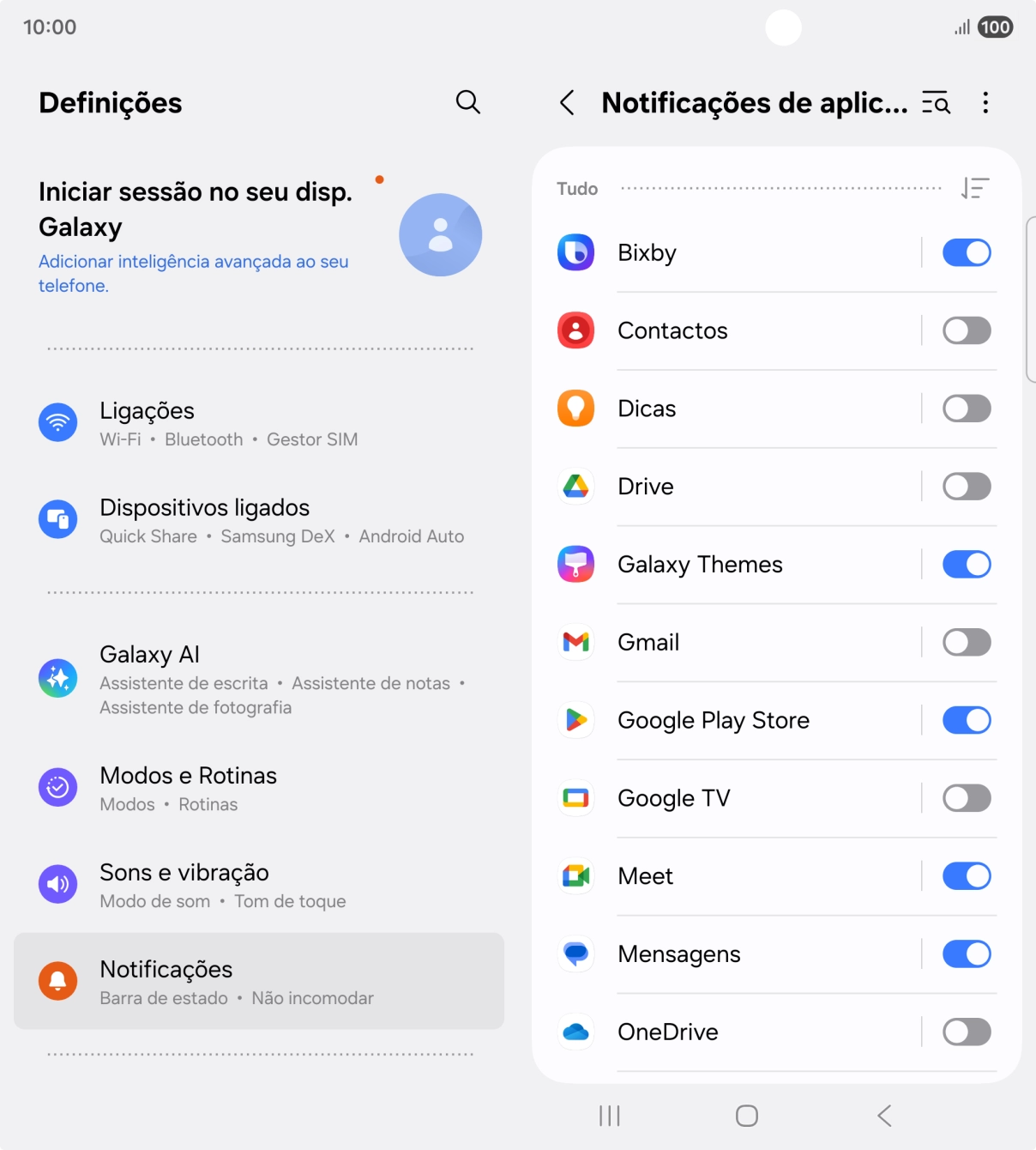 Prima a lista suspensa.